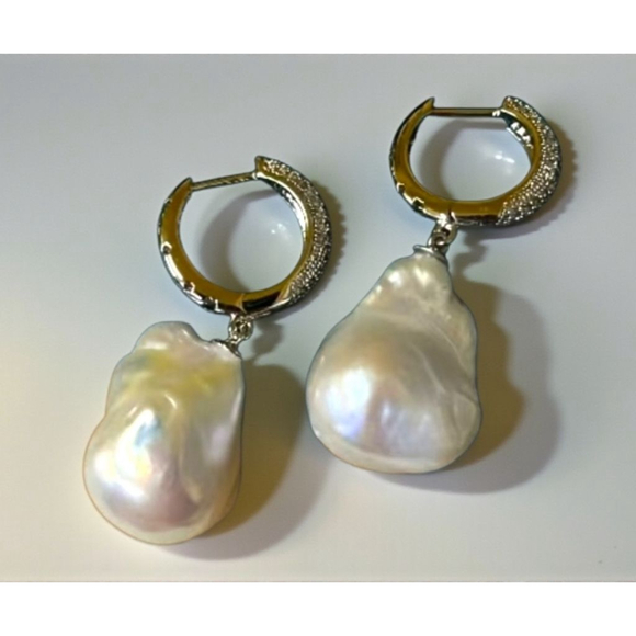 Unbranded Jewelry - Sterling Silver 16MM Baroque Pearl & White Zircon Huggie Style Earrings